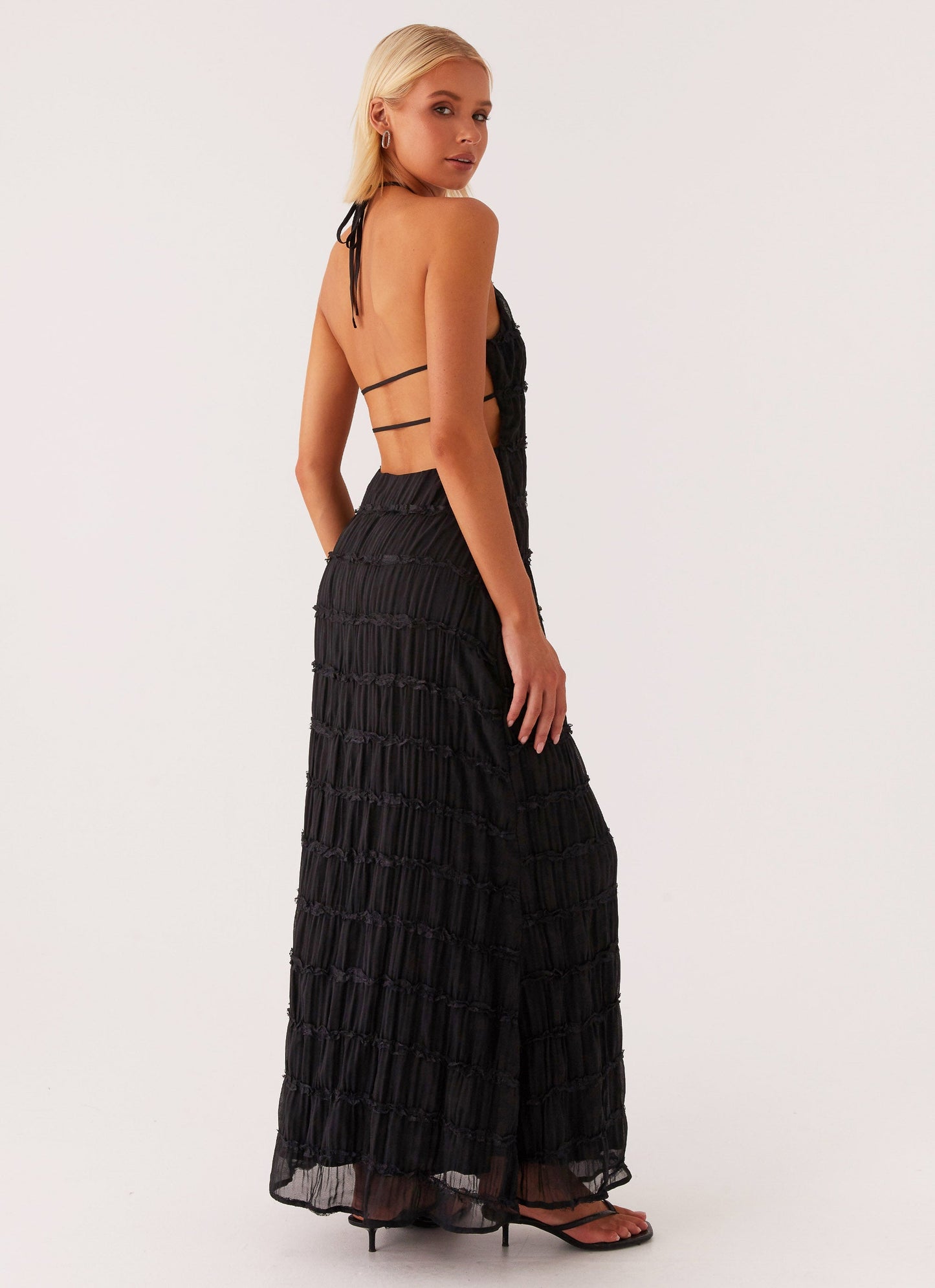 SANDRA | Elegante vestido largo con cuello halter