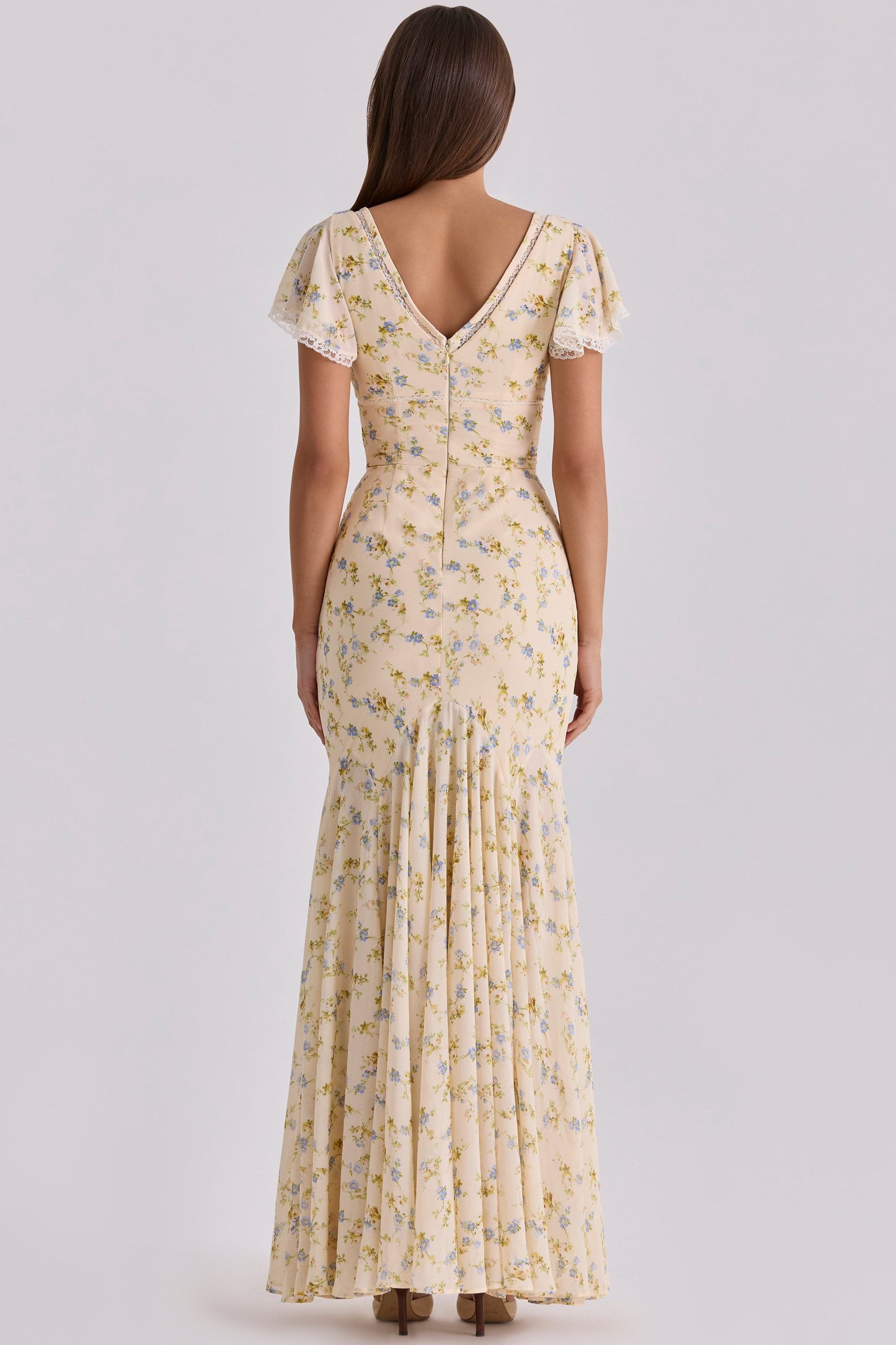 JULIA | Vestido largo romántico con delicadas mangas con volantes