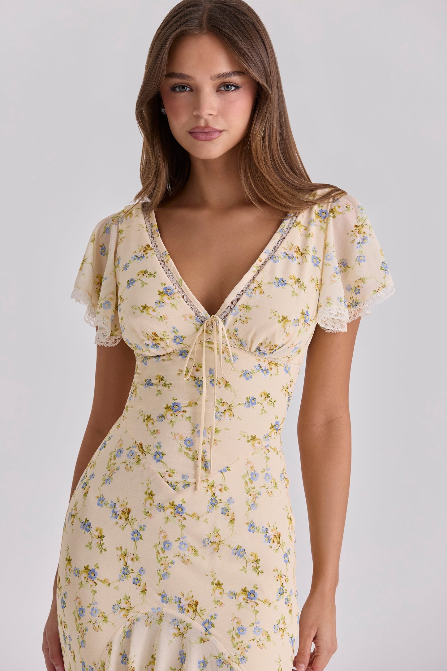 JULIA | Vestido largo romántico con delicadas mangas con volantes