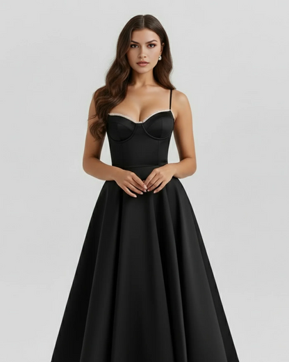 SELENE | Elegante vestido midi con tirantes finos