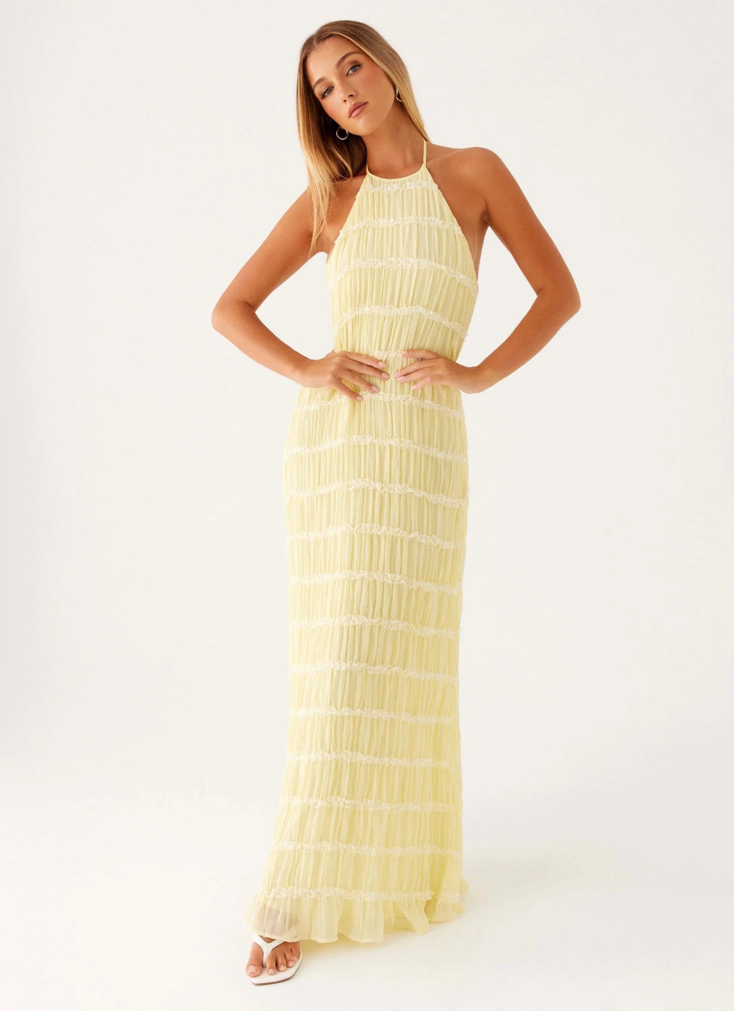 SANDRA | Elegante vestido largo con cuello halter